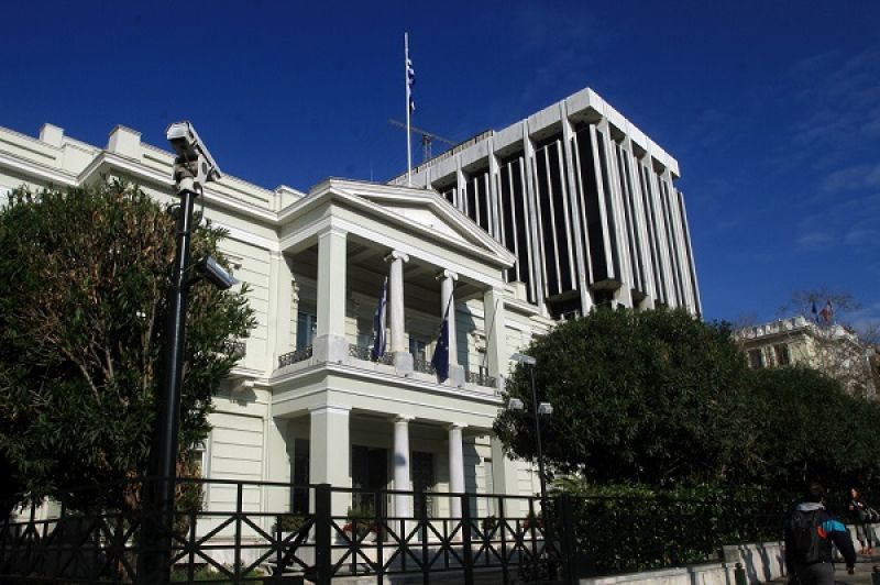 Υπουργείο Εξωτερικών: «Η Ελλάδα υποστηρίζει την εδαφική ακεραιότητα της Ισπανίας»