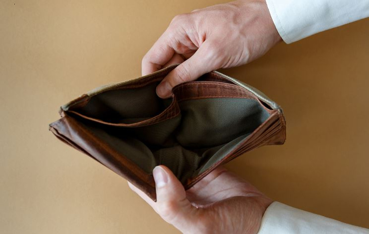 Το 68% των Ελλήνων δηλώνει ανασφάλεια για τα οικονομικά του
