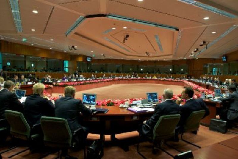 Στα 800 δισ. ευρώ αυξάνεται η δύναμη πυρός της ευρωζώνης