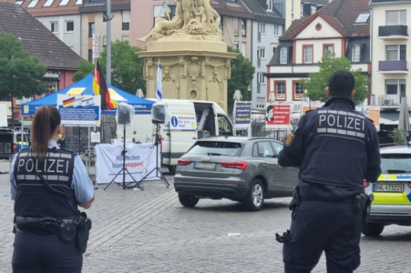 Γερμανία: Επίθεση με μαχαίρι σε ακροδεξιό πολιτικό