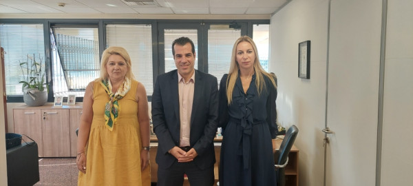 Πλεύρης: Επίσκεψη στον ΕΟΠΥΥ και συνάντηση με τη διοίκηση