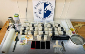 Δίωξη: Κατασχέθηκαν πάνω από 10 κιλά ηρωίνης μετά από επιχείρηση
