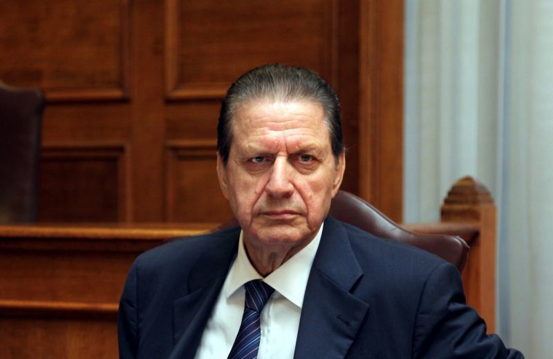 Ανατροπή στο ζήτημα των αδειών. Πρόταση έκπληξη για Πολύδωρα στο ΕΣΡ