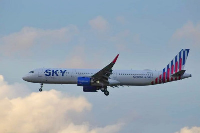 SKY express: Ο υπερτριπλασιασμός των εσόδων και τα νέα αεροσκάφη