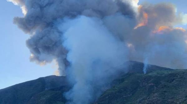 Ένας νεκρός από έκρηξη ηφαιστείου στην Ιταλία