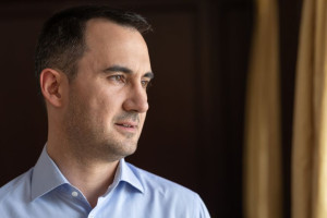 Χαρίτσης: Βασική μας προτεραιότητα ένα συμπεριληπτικό μοντέλο ανάπτυξης