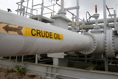 Υποχωρεί το πετρέλαιο- Οι φόβοι ύφεσης επισκιάζουν τις ανησυχίες ζήτησης