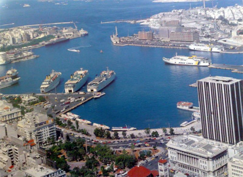 Τι θέλει η Cosco στο «Λιμάνι»