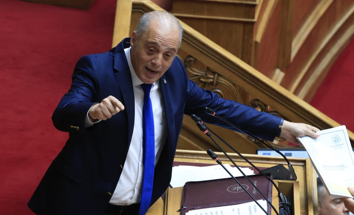 Ηχηρή απουσία Βελόπουλου από την ομιλία του Οικουμενικού Πατριάρχη στη Βουλή