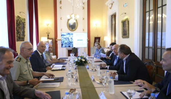 Συνάντηση Δένδια με τη Διοίκηση του ΣΕΒ - Τι συζητήθηκε