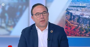 Κόκκαλης: «Μαθητευόμενος μάγος» ο Κασσελάκης- Προβληματισμένος ο Τσίπρας
