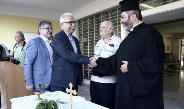 Γαβρόγλου σε μαθητές: Από του χρόνου στις 09.00 το κουδούνι!