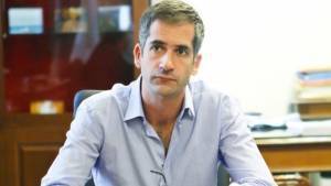 Μπακογιάννης: Δεν απειλείται καμία κατοικημένη περιοχή στην Εύβοια