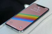 Apple: «Στα σκαριά» τρία νέα μοντέλα κινητών