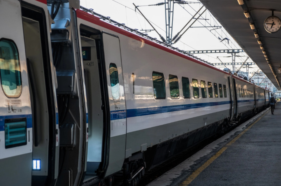 Χωρίς δρομολόγια τρένων και Προαστιακό και το Σάββατο (11/3)