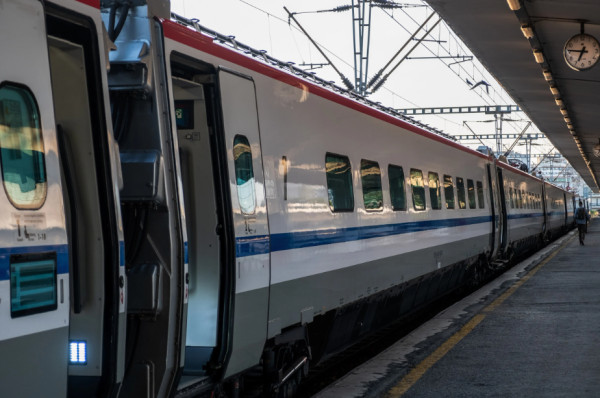 Χωρίς δρομολόγια τρένων και Προαστιακό και το Σάββατο (11/3)