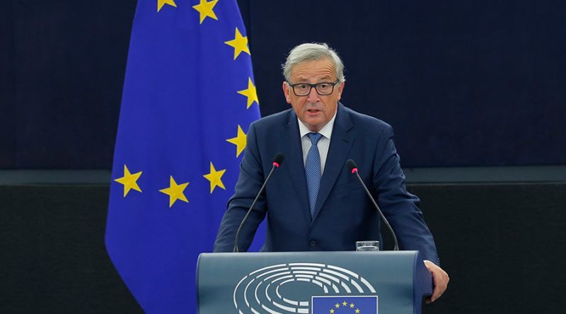 Γιούνκερ:Δεν θα αφήσουμε Ελλάδα και Ιταλία μόνες τους στο μεταναστευτικό