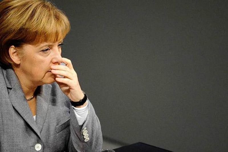 Μέρκελ: Ανοιχτή σε συνομιλίες με τον Αλέξη Τσίπρα