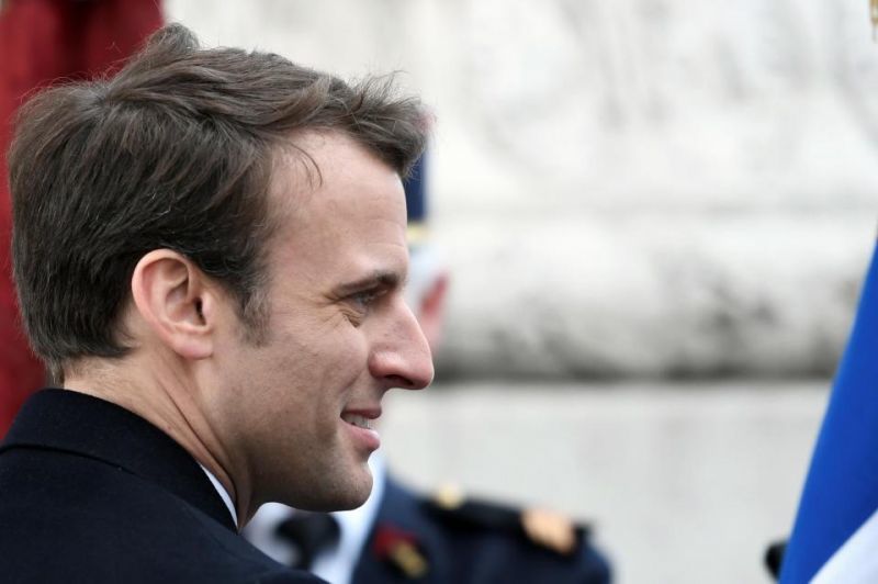Ποιοι Έλληνες επιχειρηματίες θα καθίσουν στο τραπέζι με τον Μακρόν;