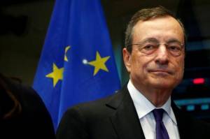 Ντράγκι: Καλή εποχή για την Ελλάδα-Ξεκάθαρη επιτυχία τα αρνητικά επιτόκια