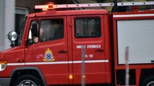 Φωτιά σε αποθήκη στον Πειραιά, κλειστή η Γούναρη