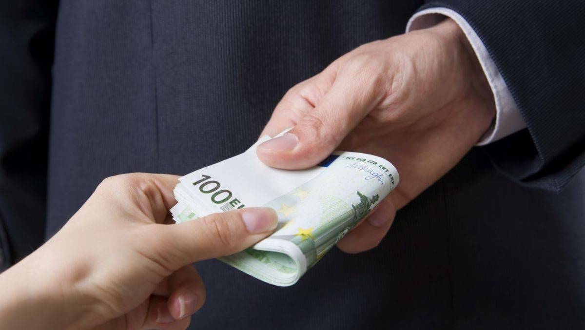 Υστερεί και η Γαλλία σε πάταξη διαφθοράς σε βουλευτές-δικαστικούς!