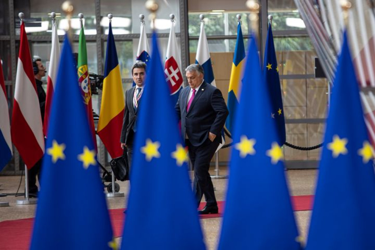 Σύνοδος Κορυφής: Ακροδεξιό τείχος στη συμφωνία για το μεταναστευτικό