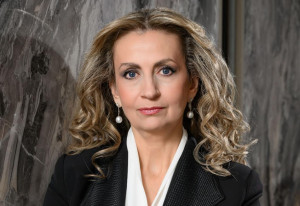 Κουνενάκη Εφραίμογλου: Αντίβαρο στον πληθωρισμό το πλαφόν επαγγελματικών μισθωμάτων