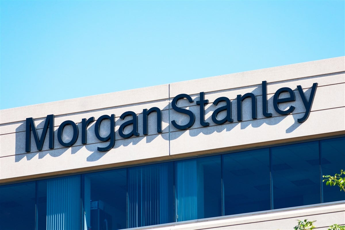 Morgan Stanley: Η Ελλάδα συνεχίζει να ξεχωρίζει στην Ευρωζώνη - ΑΕΠ, επενδύσεις και μείωση χρέους