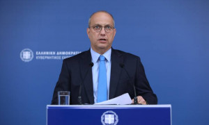 Οικονόμου για πυρκαγιές: Έχουμε καταφέρει να μη θρηνούμε θύματα