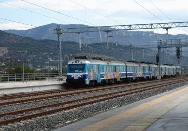 Χωρίς τραίνα και προαστιακό την Πέμπτη