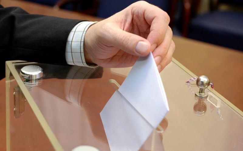Αυτά είναι τα 46 κόμματα που κατέθεσαν αιτήσεις για συμμετοχή στις ευρωεκλογές
