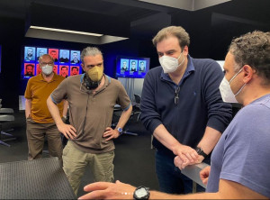 Στα γυρίσματα της σειράς «Έτερος Εγώ» ο Πιερρακάκης (photo)