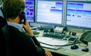 Reuters: Η Ελλάδα σχεδιάζει δύο ακόμα ομολογιακές εκδόσεις