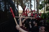 Επεισόδια, έξω από το Μαξίμου, στο πανεκπαιδευτικό συλλαλητήριο