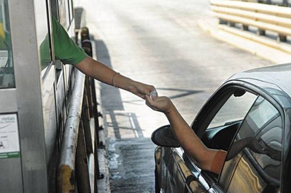 Χρυσοχοϊδης: "Οι αυξήσεις στα διόδια έχουν ψηφιστεί από το 2007"