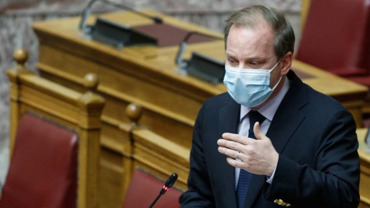 Καραμανλής: Τα λεωφορεία στη Θεσσαλονίκη αυξήθηκαν κατά 70%