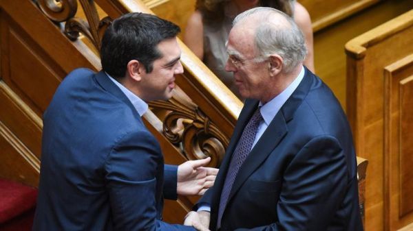 Τσίπρας-Καμμένος-Λεβέντης: Το συνταγματικό τόξο της γραφικότητας