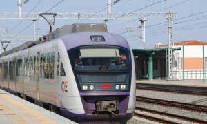 Υπεγράφη η σύμβαση για την επέκταση του Προαστιακού στο Λουτράκι