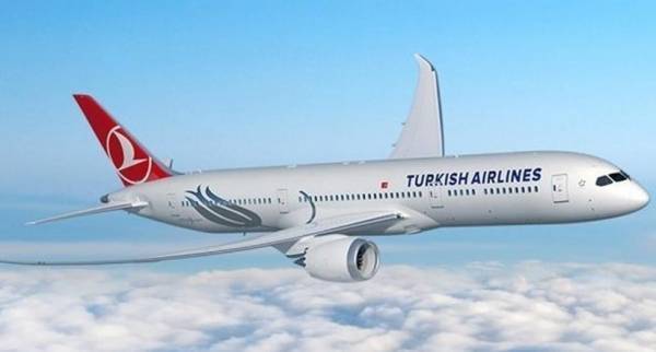 Η Turkish Airlines παρατείνει την καθήλωση των αεροσκαφών της