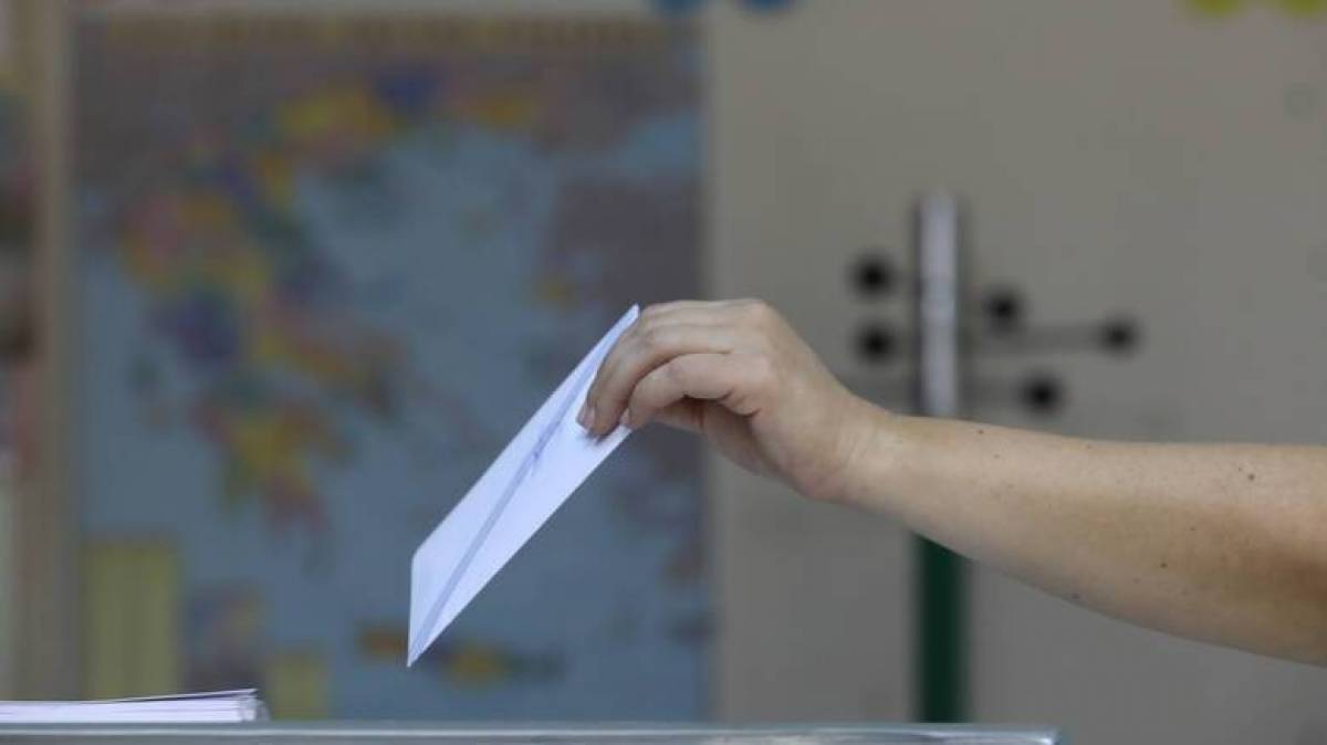 MRB: Απαισιοδοξία για το 63,8% των πολιτών