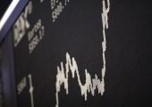 Χ.Α.: Kίνηση προς τις 900 μονάδες