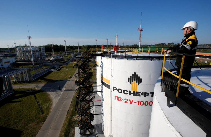 Ρωσία: Μειώνει τις εξαγωγές πετρελαίου κατά 500.000 bpd τον Αύγουστο