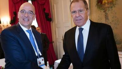 Ελλάδα και Ρωσία... συγχρονίζουν τα ρολόγια τους