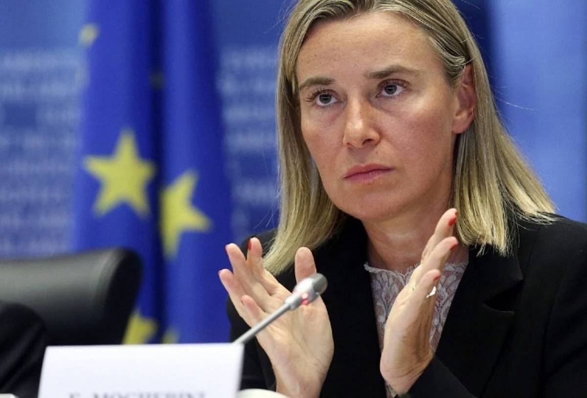 Μογκερίνι: Πρέπει να αποφύγουμε μια στρατιωτική επέμβαση στη Βενεζουέλα