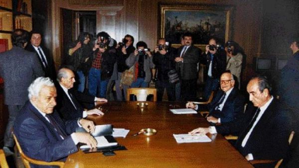Άλλο Αντρέας το ’89 και άλλο Φώφη το ’18. Και δεν υπάρχει Ζολώτας...