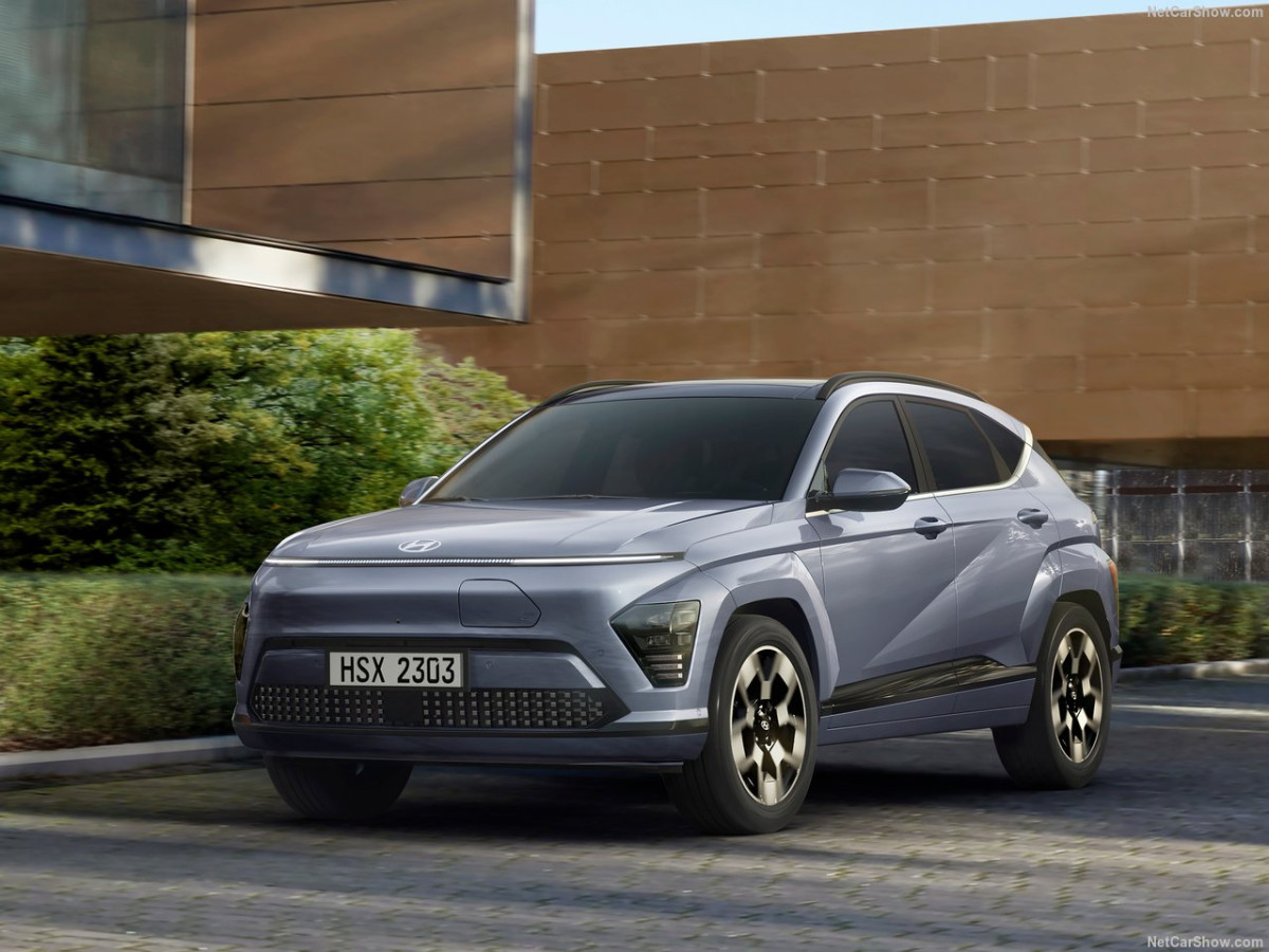 Το ολοκαίνουριο KONA, με κορυφαίο το KONA Electric, αποτελεί μία από τις πιο ολοκληρωμένες προτάσεις στην κατηγορία των B-SUV