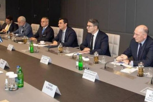 Σκρέκας: Συμμαχία με το Αζερμπαϊτζάν για την επάρκεια εφοδιασμού μας