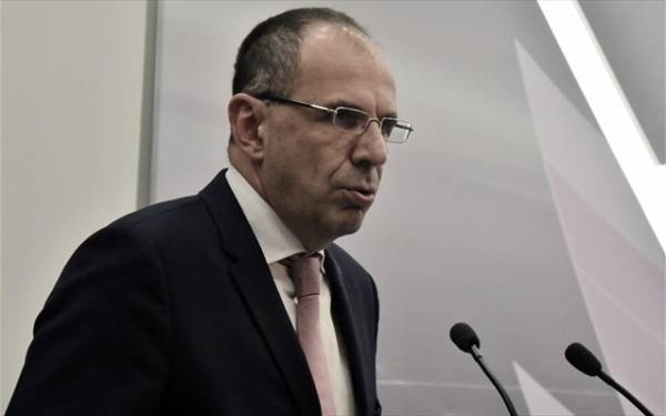 Γεραπετρίτης: Από 1η Ιουλίου θα υπάρξει άνοιγμα όλων των αεροδρομίων