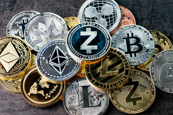 Στα 12,4 δις. δολάρια υπολογίζονται οι κρυπτο-απάτες το 2024